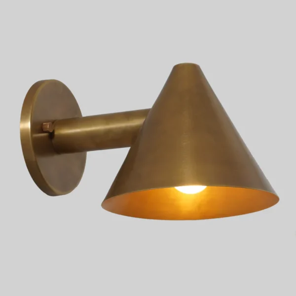 pivot Brass Cone wall lamp - Image 3